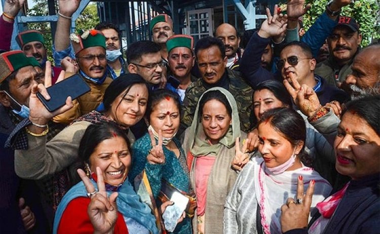 उपचुनाव में कांग्रेस ने बीजेपी को चौंकाया, हिमाचल में किया क्लीन स्वीप, कर्नाटक में भी एक सीट छीनी