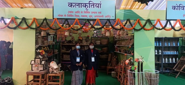 सूरजपुर जिले के गौठान से जुड़ी समूह की महिलाएं राजधानी में अपनी हुनर दिखाएंगी