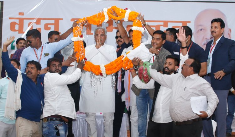 पेंशन बहाली के फैसले से कर्मचारियों के जीवन में आएगा बड़ा बदलाव: मुख्यमंत्री भूपेश बघेल