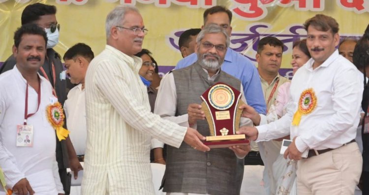 छत्तीसगढ़ की अस्मिता और सम्मान के लिए सभी मिलजुल कर कार्य करें: मुख्यमंत्री भूपेश बघेल