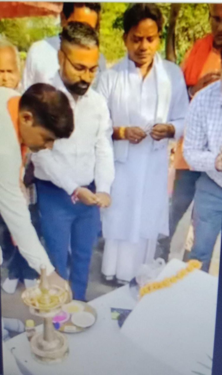 छत्तीसगढ़ के अंतिम मराठा शासक श्रीमंत बिंबाजी राव भोंसले के समाधि स्थल के दर्शनार्थ अवलोकन हेतु पहुंचे कलेक्टर जिला महासमुंद