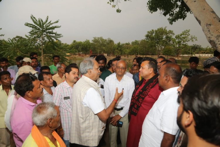 बृजमोहन ने किया 1 करोड़ से अधिक के विकास कार्यों का भूमि पूजन चिरौजी तालाब के चारों ओर बनेगा पाथवे, होगा वृक्षारोपण।