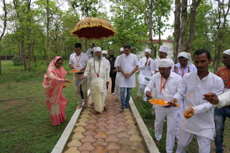 साभार सद्विप्र समाज सेवा एवं सदगुरु कबीर सेना के संस्थापक सद्गुरु स्वामी कृष्णानंद जी महाराज ज़ी की अनमोल कृति रहस्यमय लोक से