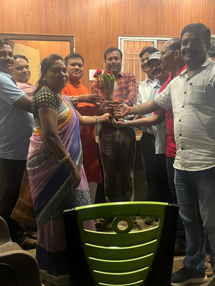 विधायक विनय भगत का कर्मचारी अधिकारी फेडरेशन ने किया आभार व्यक्त कर्मचारियों के पक्ष में निर्णय लिए जाने की घोषणा से कर्मचारी अधिकारियों में हर्ष
