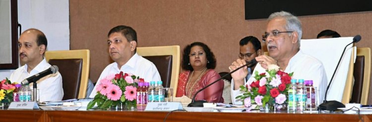 राज्य में नजर आनी चाहिए विजिबल पुलिसिंगः मुख्यमंत्री भूपेश बघेल