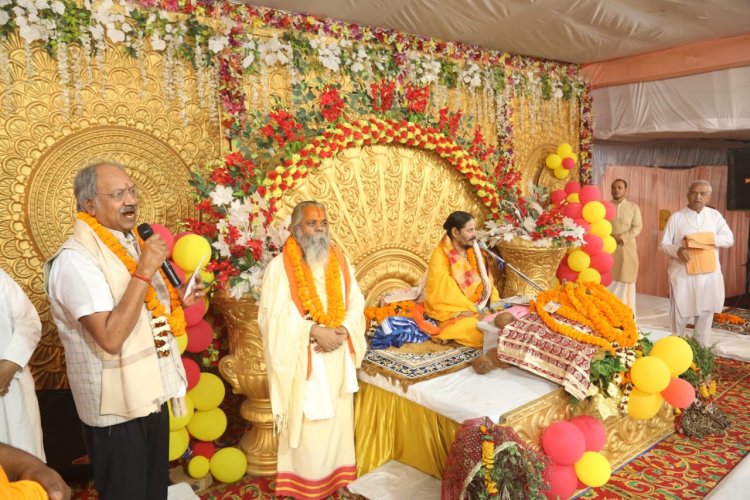 श्रीराम कथा एवं भव्य संत सम्मेलन में शामिल हुए पूर्व मंत्री व विधायक बृजमोहन अग्रवाल दुधाधारी मठ द्वारा धर्म की रक्षा और समाज सेवा का काम लगातार हो रहा है: बृजमोहन अग्रवाल