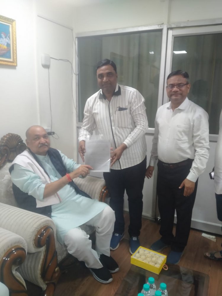 मनवा कुर्मी समाज नगर इकाई भाटापारा अध्यक्ष दीपक टिकरिहा को भाटापारा कृषि उपज मंडी सदस्य नियुक्त किये जाने पर ढेर सारी बधाई .....