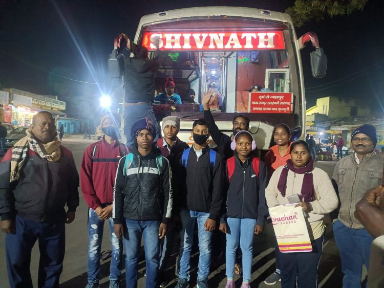 दार्जलिंग शिविर में शामिल होने भारत स्काउट गाइड के 10 प्रतिभागियों का दल जशपुर से रवाना