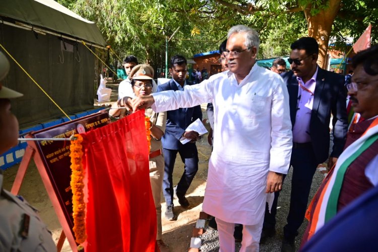 मुख्यमंत्री भूपेश बघेल ने मयाली में मिट्टी के मड हाऊस का किया शुभारंभ