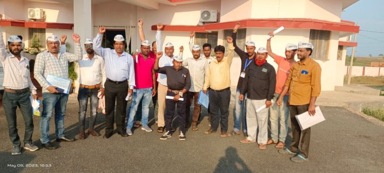 जिले के चारो विधानसभा मे आप कार्यकर्त्ताओ की बैठक संपन्न -भूपेंद्र चंद्राकर आप कार्यकर्ताओ का किया गया सम्मान