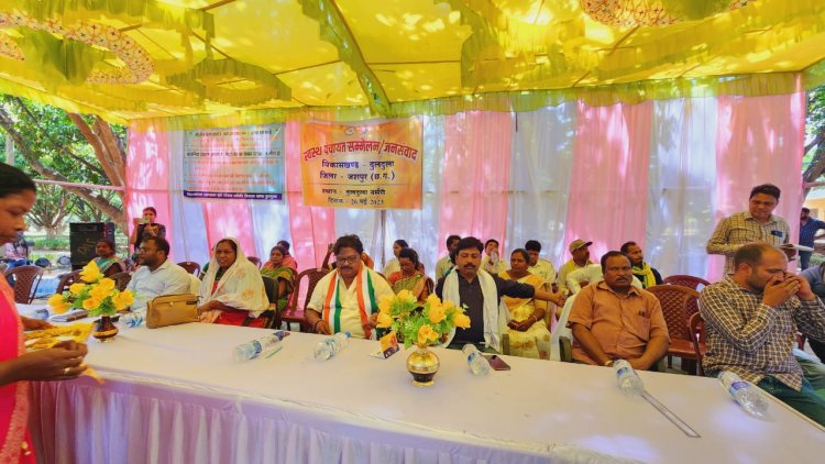 स्वस्थ पंचायत सम्मेलन और जनसंवाद में पहुंचे कुनकुरी विधायक मिंज जंगल कटेगा तो पर्यावरण बदलेगा, भविष्य में लोग पानी पानी को तरसेंगे, जंगल बचेगा तभी जीवन बचेगा :-यू. डी. मिंज