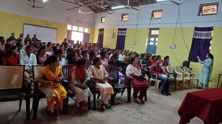 शासकीय दंतेश्वरी पीजी महिला महाविद्यालय जगदलपुर में प्राचार्य डॉ श्रीमती अनामिका झा के संरक्षण तथा मार्गदर्शन में इन फ्लिबनेट द्वारा संचालित और '' N- LIST प्रोग्राम "विषय पर एक दिवसीय कार्यशाला का आयोजन