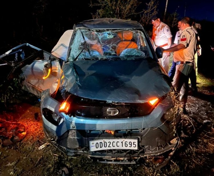 धमतरी भिलाई एक्सिस बैंक मैनेजर की मौत, परिवार संग जा रहे थे ओडिशा, पत्नी और बच्ची समेत 5 लोग घायल